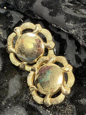 Vintage ~1950s MONET "Patd" Gold Tone Circle Textured Statement Clip On Earrings